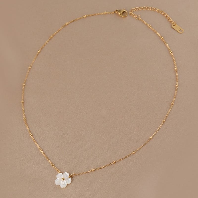 Love is Blooming - 18K Gold Plated Necklace